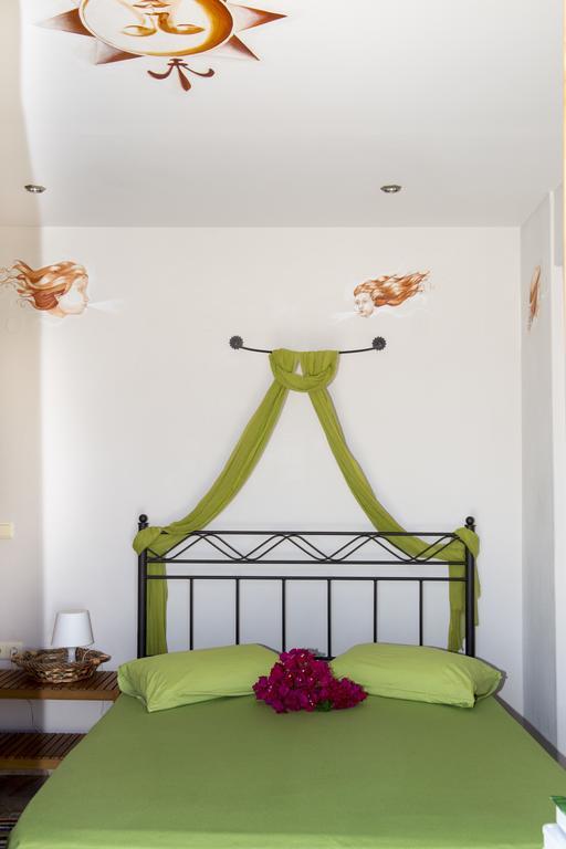 Hotel Condillia II à Spetses Town Extérieur photo
