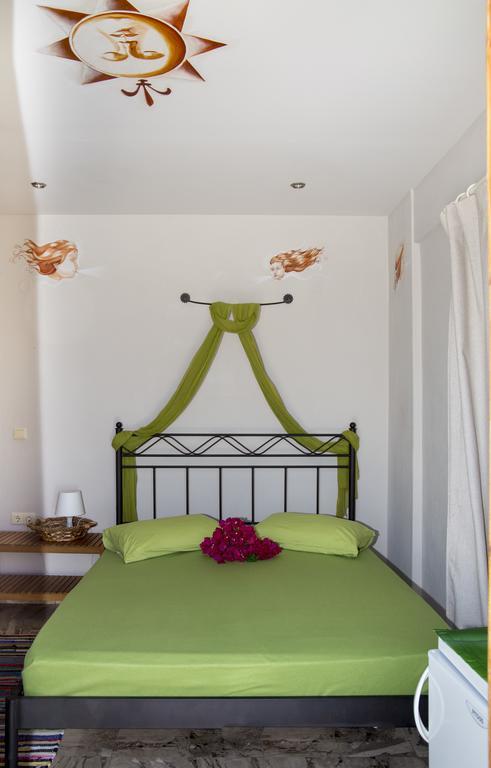 Hotel Condillia II à Spetses Town Extérieur photo