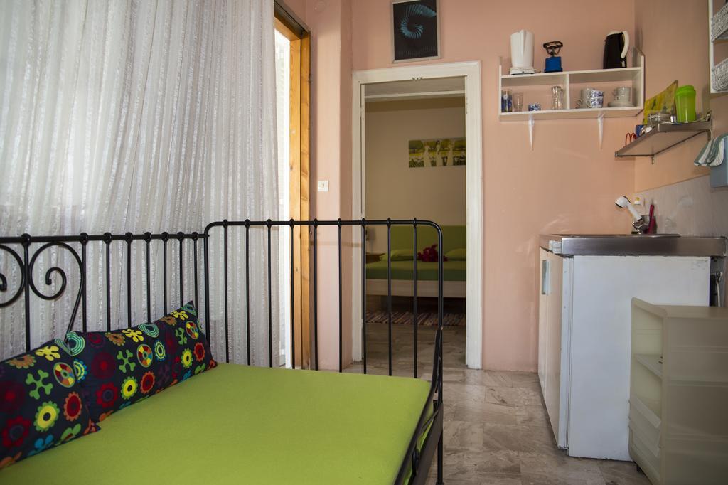 Hotel Condillia II à Spetses Town Extérieur photo