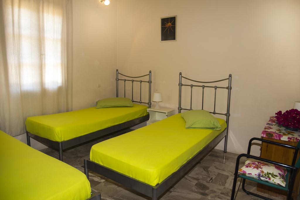 Hotel Condillia II à Spetses Town Extérieur photo